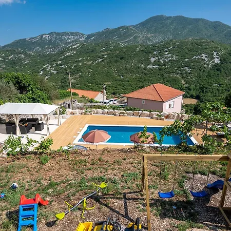 Ankica With Heated Pool Villa Cavtat