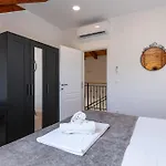 Ankica With Heated Pool فيلة تْسافتات